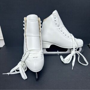 Ice Skates for Women & Girls, Figure Skates with Premium Microfiber Comfort NIB